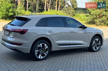 Внедорожник / Кроссовер Audi e-tron 2020 в Костополе фото 5 Внедорожник / Кроссовер Audi e-tron 2020 в Костополе
