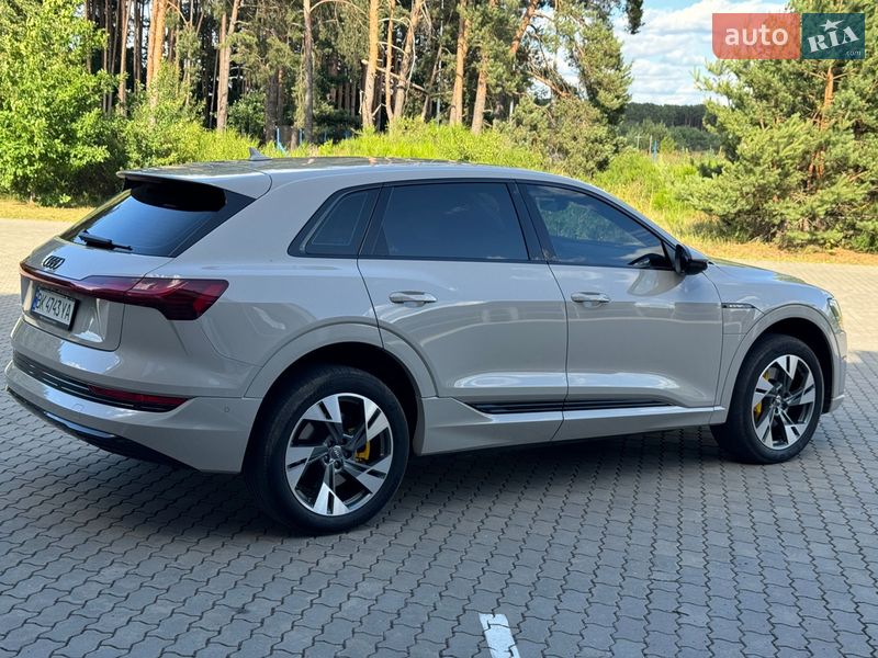 Внедорожник / Кроссовер Audi e-tron 2020 в Костополе фото 5 Внедорожник / Кроссовер Audi e-tron 2020 в Костополе
