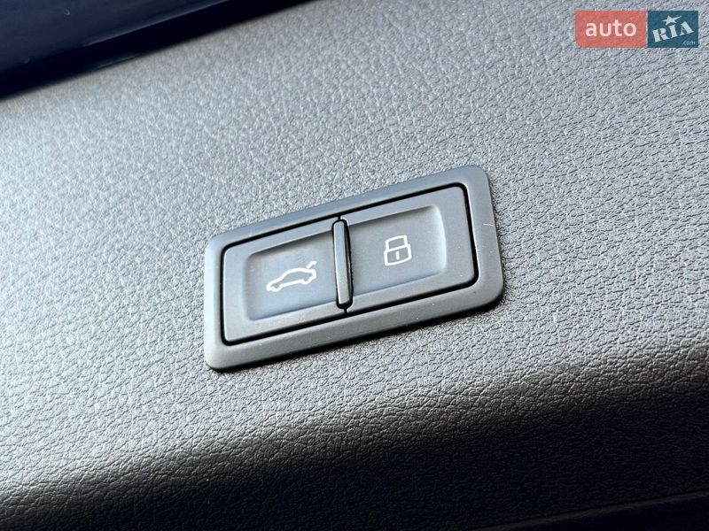 Внедорожник / Кроссовер Audi e-tron 2022 в Киеве