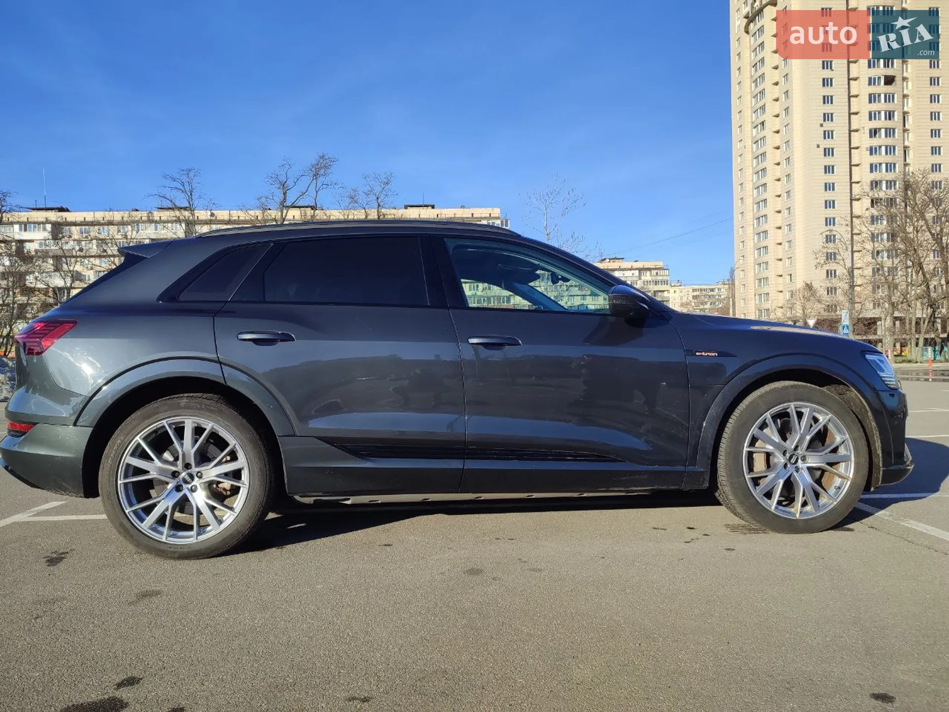 2020 Audi e-tron - мініатюра 10