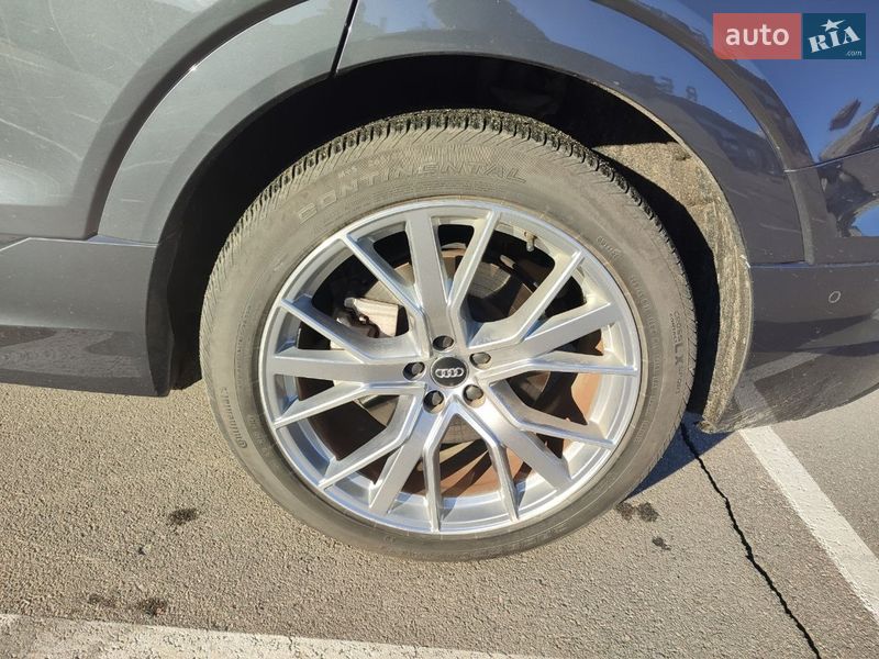 Внедорожник / Кроссовер Audi e-tron 2020 в Киеве