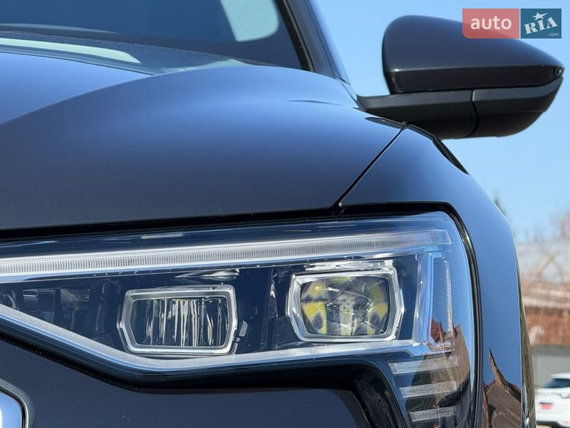 Позашляховик / Кросовер Audi e-tron 2022 в Луцьку