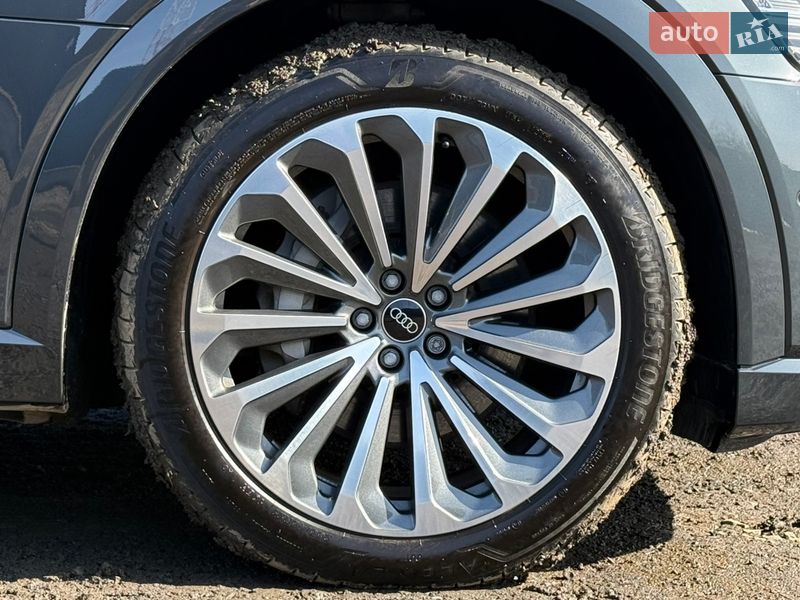 Позашляховик / Кросовер Audi e-tron 2022 в Луцьку
