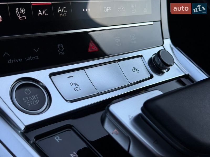 Позашляховик / Кросовер Audi e-tron 2022 в Луцьку