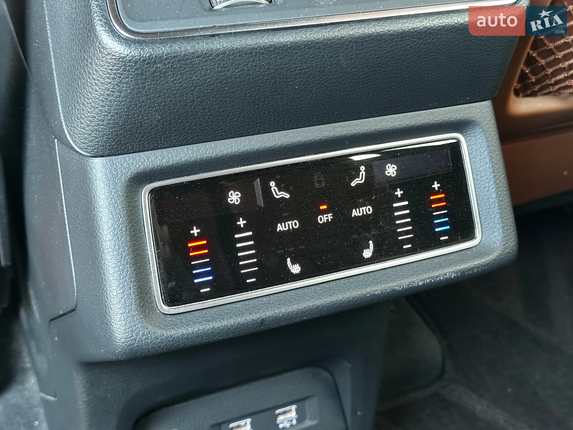 2019 Audi e-tron - мініатюра 43
