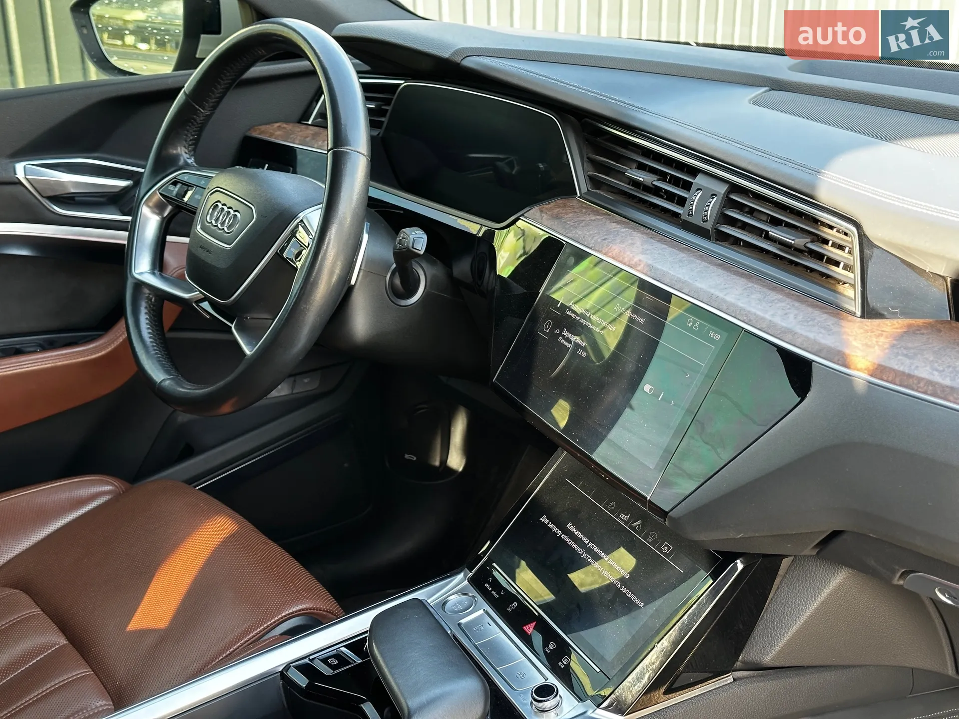 2019 Audi e-tron - мініатюра 51
