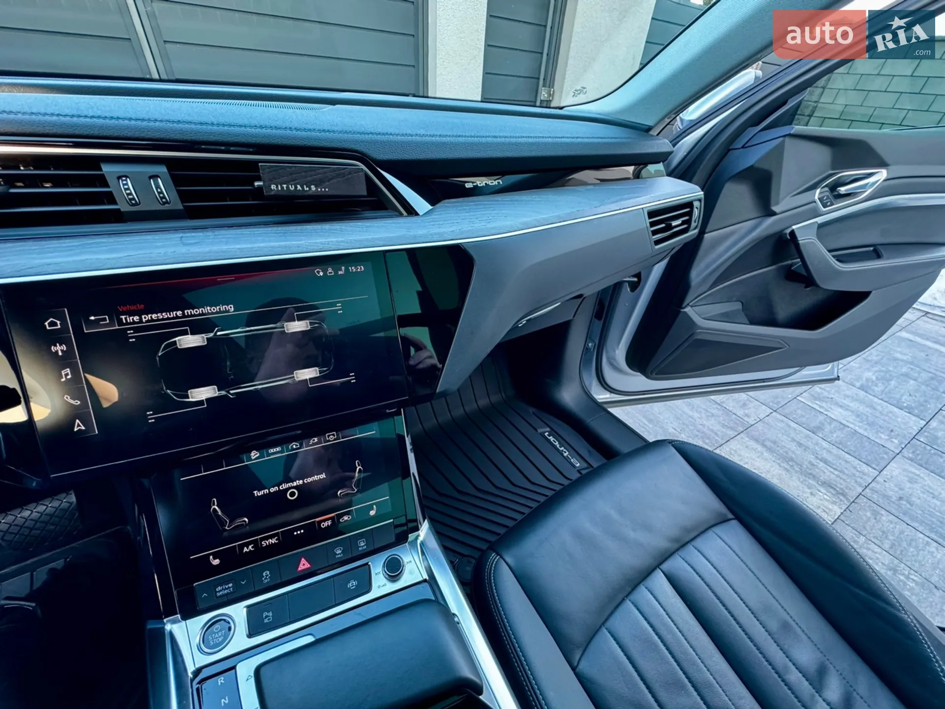 2022 Audi e-tron - мініатюра 25