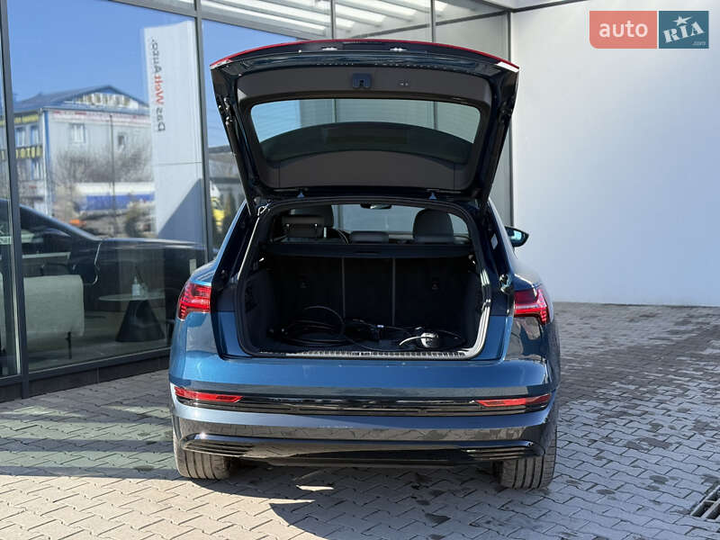 Внедорожник / Кроссовер Audi e-tron 2022 в Хмельницком