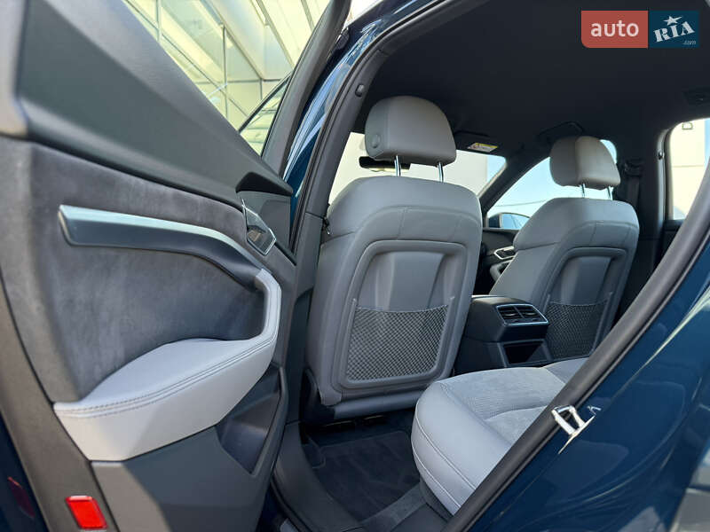 Внедорожник / Кроссовер Audi e-tron 2022 в Хмельницком