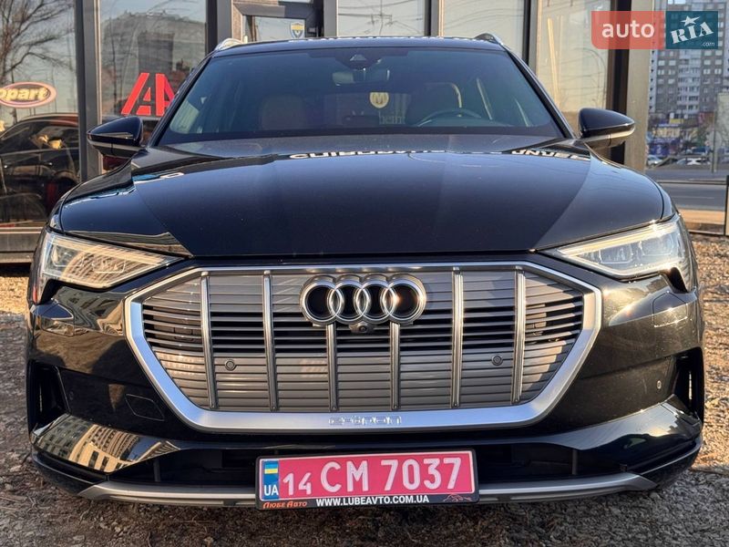 Внедорожник / Кроссовер Audi e-tron 2022 в Киеве