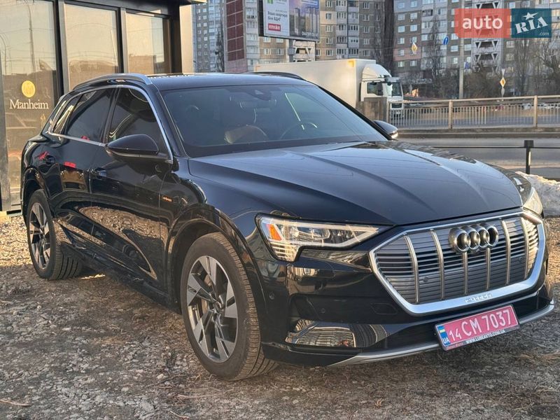 Внедорожник / Кроссовер Audi e-tron 2022 в Киеве