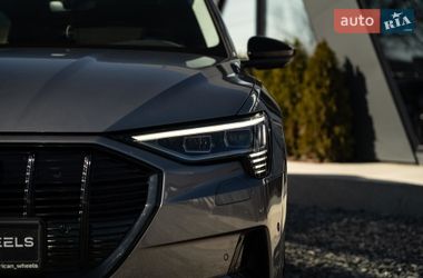 Внедорожник / Кроссовер Audi e-tron 2020 в Черновцах