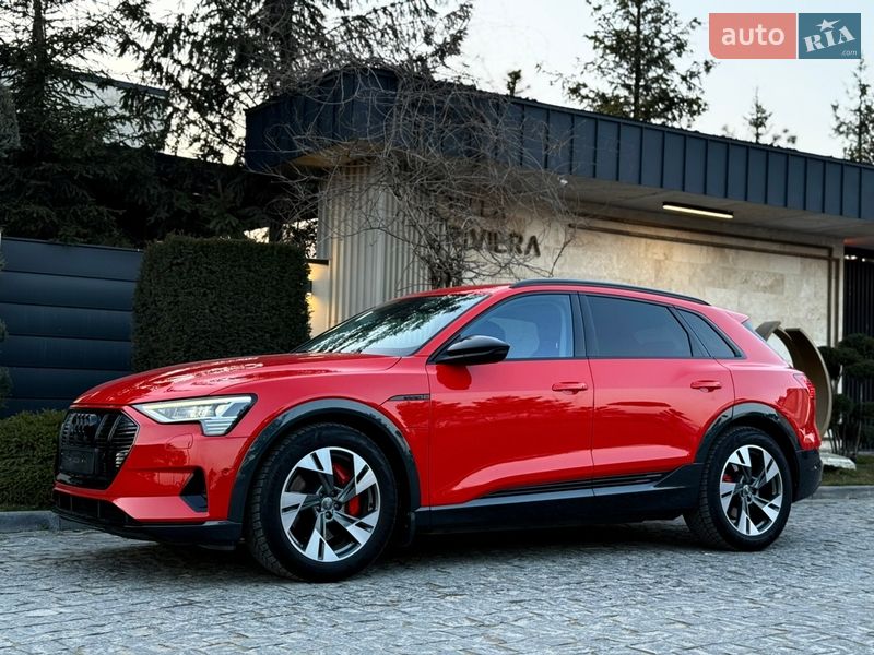 Внедорожник / Кроссовер Audi e-tron 2019 в Львове