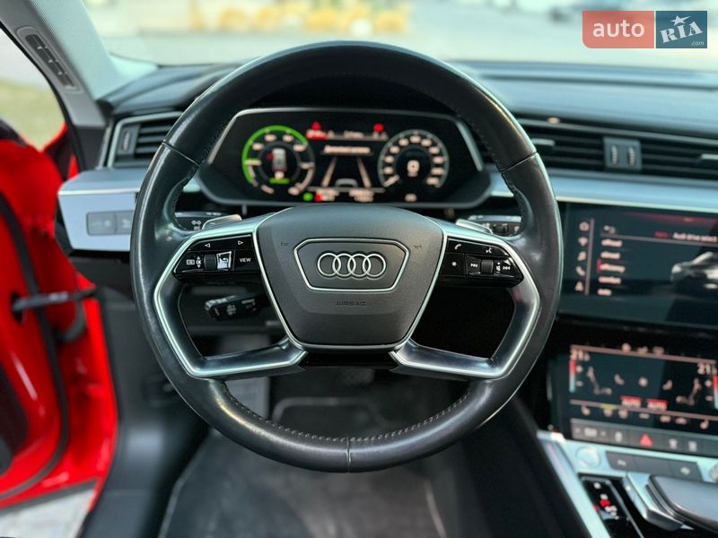 Внедорожник / Кроссовер Audi e-tron 2019 в Львове