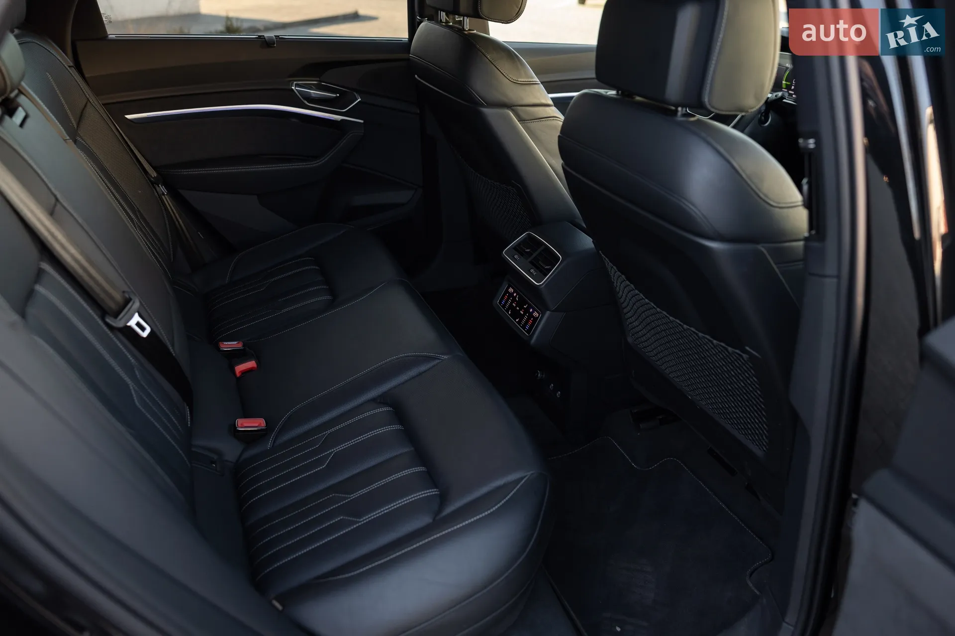 2022 Audi e-tron - мініатюра 23