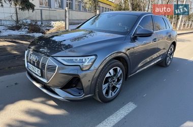 Внедорожник / Кроссовер Audi e-tron 2021 в Киеве