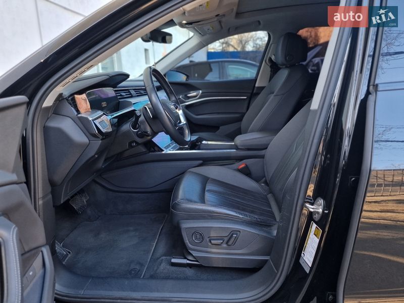 Позашляховик / Кросовер Audi e-tron 2021 в Одесі