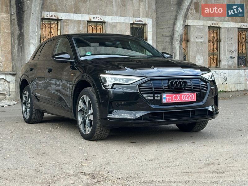 Позашляховик / Кросовер Audi e-tron 2019 в Івано-Франківську фото 5 Позашляховик / Кросовер Audi e-tron 2019 в Івано-Франківську