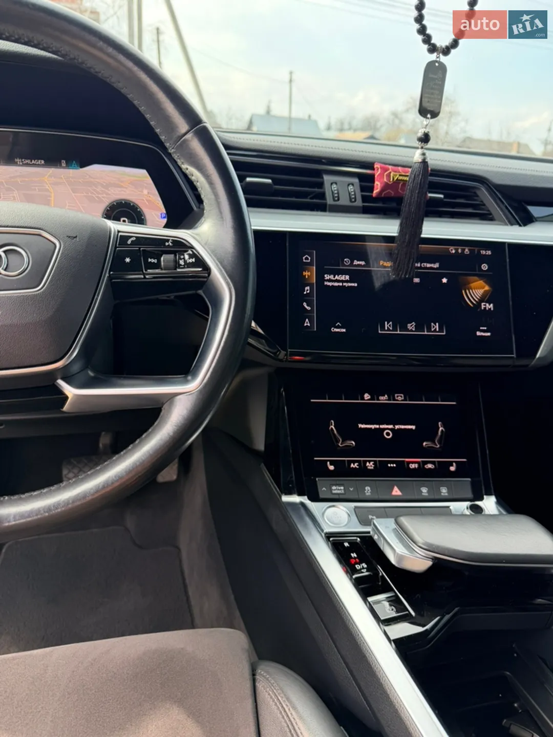 2019 Audi e-tron - мініатюра 11