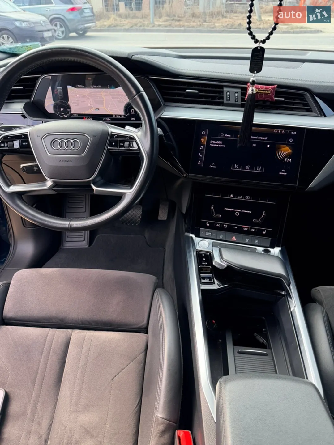 2019 Audi e-tron - мініатюра 16