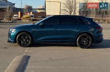 Внедорожник / Кроссовер Audi e-tron 2019 в Киеве