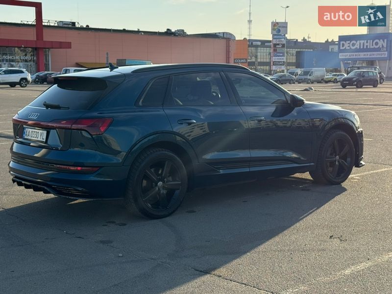 Внедорожник / Кроссовер Audi e-tron 2019 в Киеве