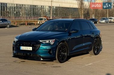 Внедорожник / Кроссовер Audi e-tron 2019 в Киеве