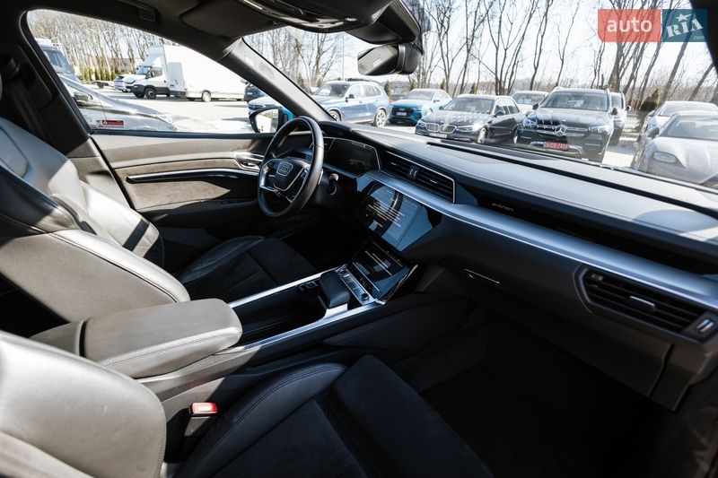 Внедорожник / Кроссовер Audi e-tron 2020 в Львове