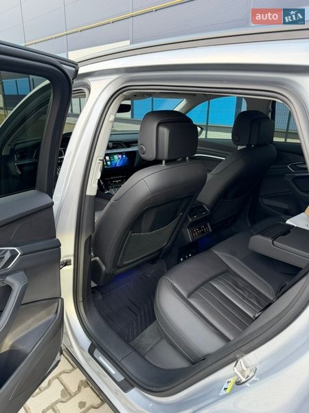 Позашляховик / Кросовер Audi e-tron 2022 в Львові фото 19 Позашляховик / Кросовер Audi e-tron 2022 в Львові