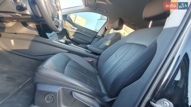 Позашляховик / Кросовер Audi e-tron 2020 в Києві