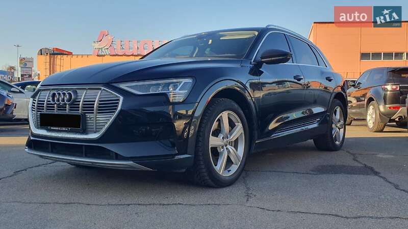 Позашляховик / Кросовер Audi e-tron 2020 в Києві