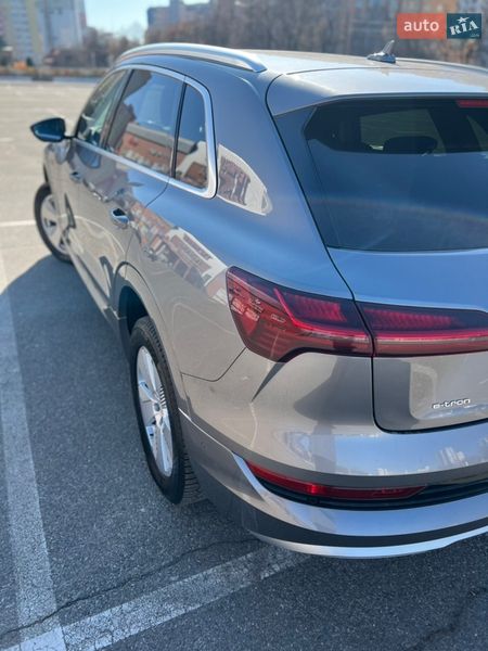 Внедорожник / Кроссовер Audi e-tron 2020 в Броварах фото 3 Внедорожник / Кроссовер Audi e-tron 2020 в Броварах