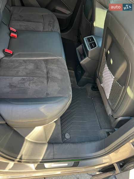 Внедорожник / Кроссовер Audi e-tron 2020 в Броварах фото 31 Внедорожник / Кроссовер Audi e-tron 2020 в Броварах