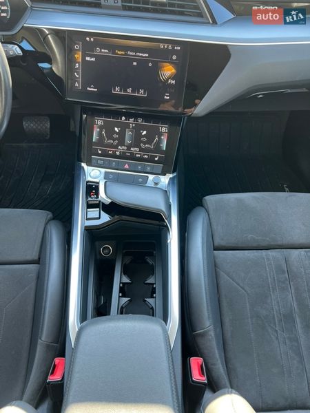 Внедорожник / Кроссовер Audi e-tron 2020 в Броварах фото 42 Внедорожник / Кроссовер Audi e-tron 2020 в Броварах