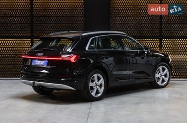 Внедорожник / Кроссовер Audi e-tron 2019 в Луцке