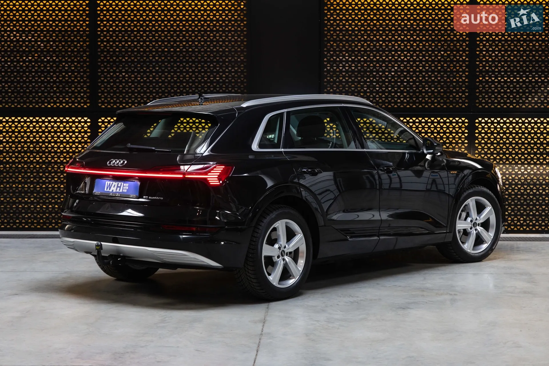 2019 Audi e-tron - мініатюра 7