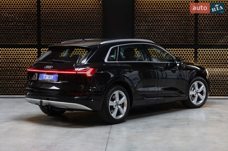 Внедорожник / Кроссовер Audi e-tron 2019 в Луцке