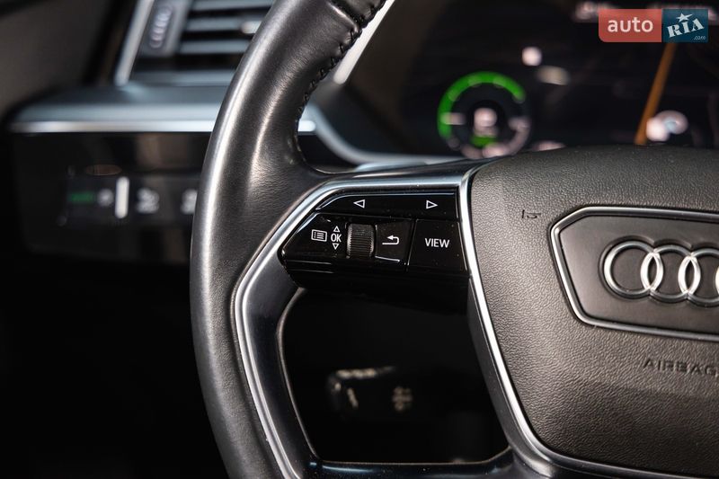 Внедорожник / Кроссовер Audi e-tron 2019 в Луцке