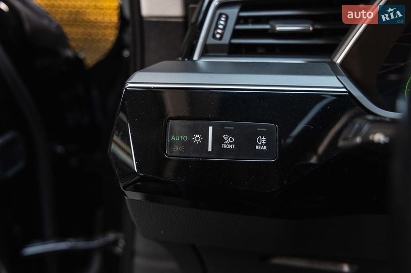 Внедорожник / Кроссовер Audi e-tron 2019 в Луцке