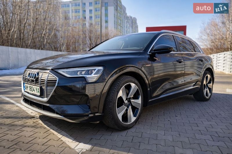 Позашляховик / Кросовер Audi e-tron 2019 в Києві фото 6 Позашляховик / Кросовер Audi e-tron 2019 в Києві