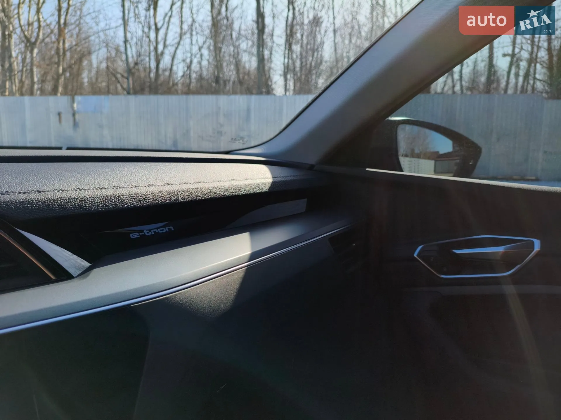 2019 Audi e-tron - мініатюра 16