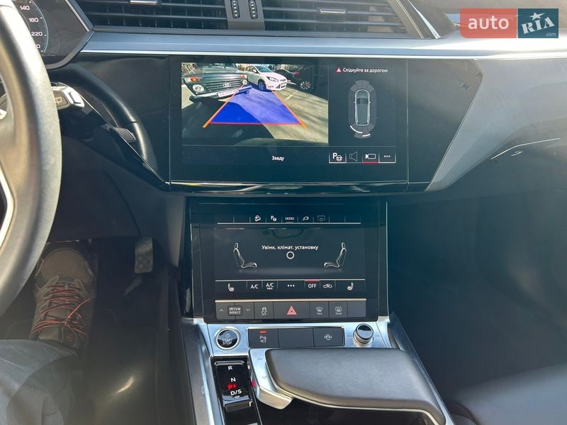 Позашляховик / Кросовер Audi e-tron 2022 в Києві