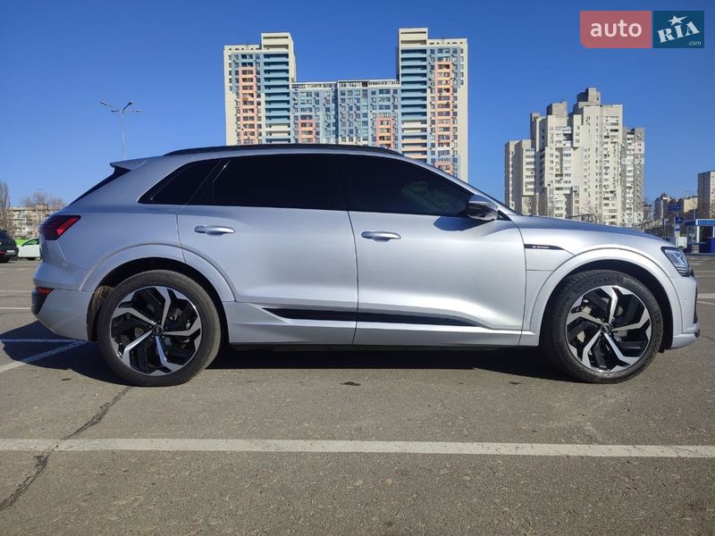 Внедорожник / Кроссовер Audi e-tron 2020 в Киеве