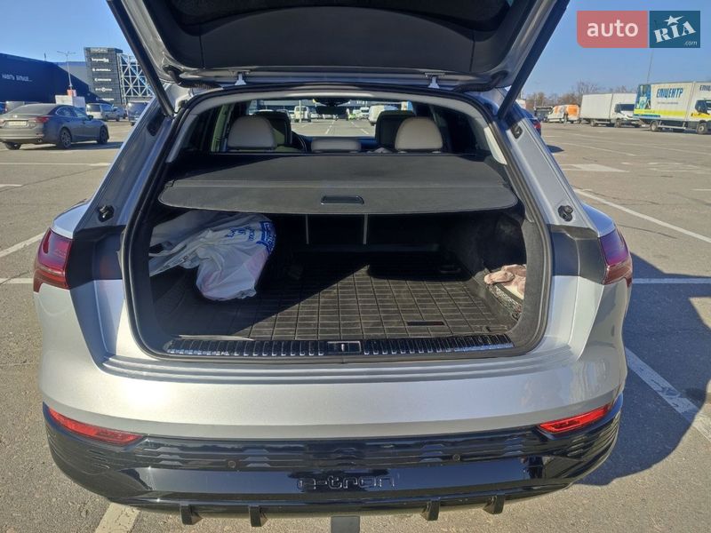 Внедорожник / Кроссовер Audi e-tron 2020 в Киеве