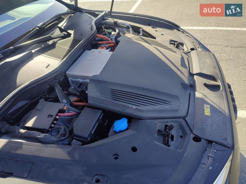 Внедорожник / Кроссовер Audi e-tron 2020 в Киеве