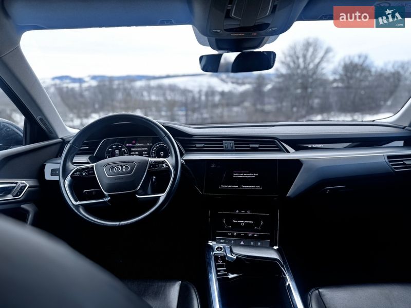 Позашляховик / Кросовер Audi e-tron 2020 в Чернівцях