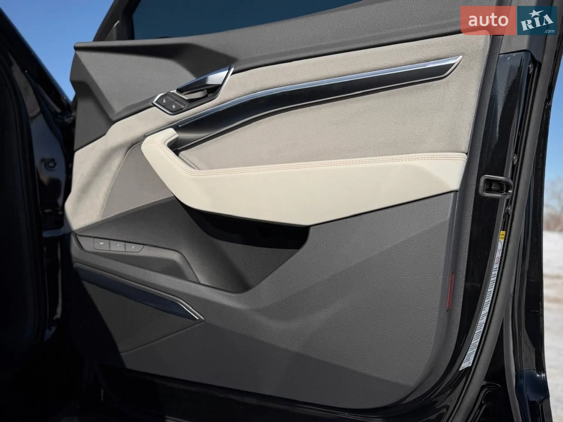 2023 Audi e-tron - мініатюра 27