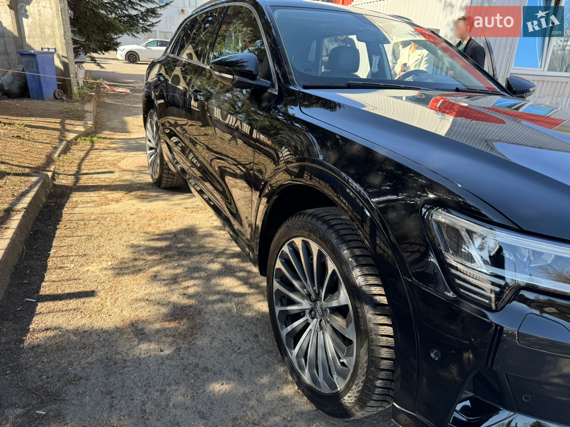 2019 Audi e-tron - мініатюра 3