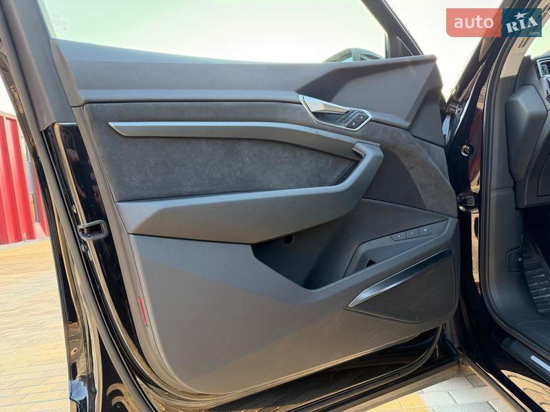 Внедорожник / Кроссовер Audi e-tron 2021 в Львове фото 33 Внедорожник / Кроссовер Audi e-tron 2021 в Львове