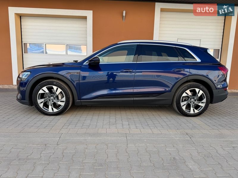 Позашляховик / Кросовер Audi e-tron 2020 в Івано-Франківську